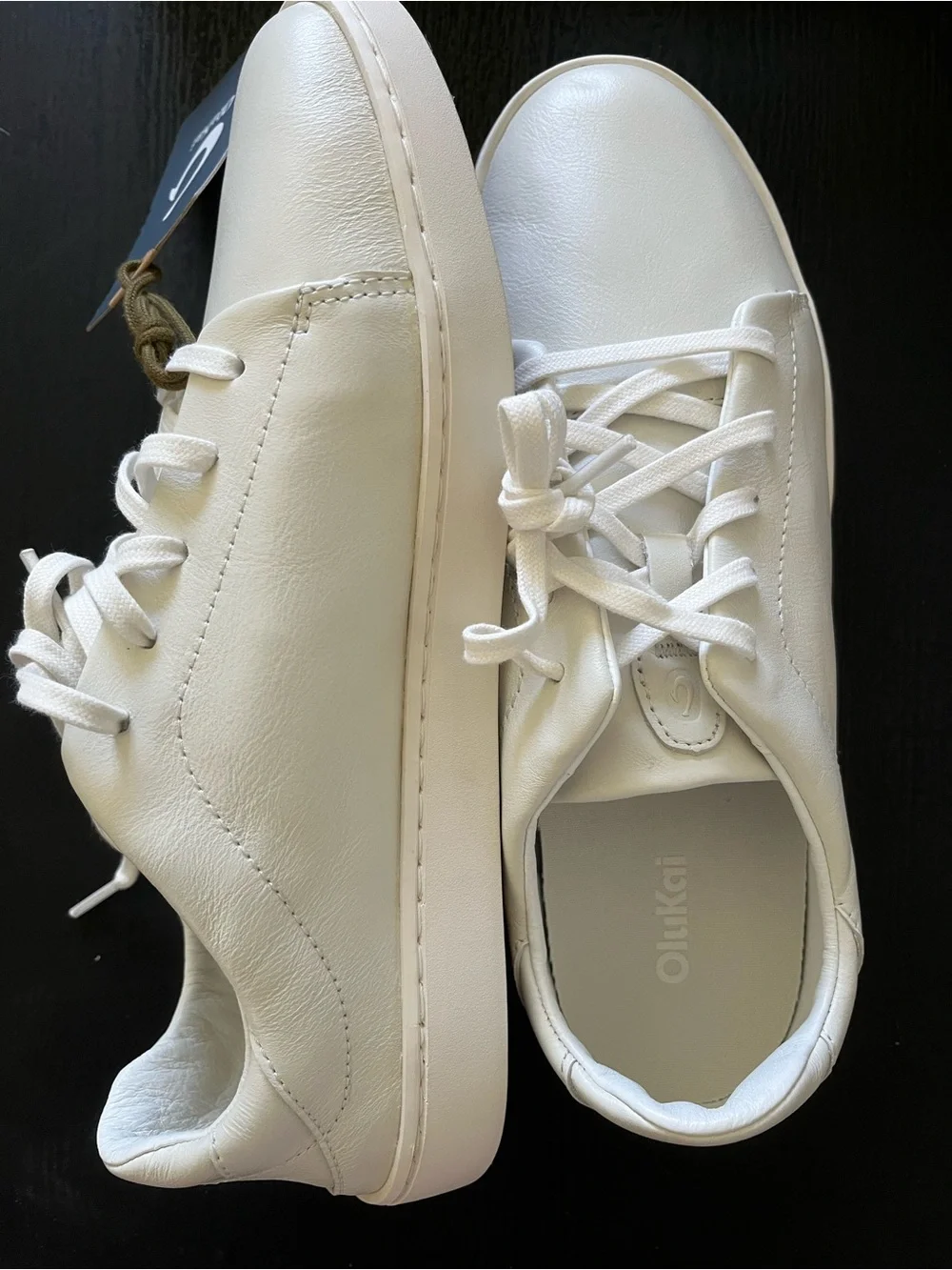 OluKai Women's White Leather Low-Top Sneakers